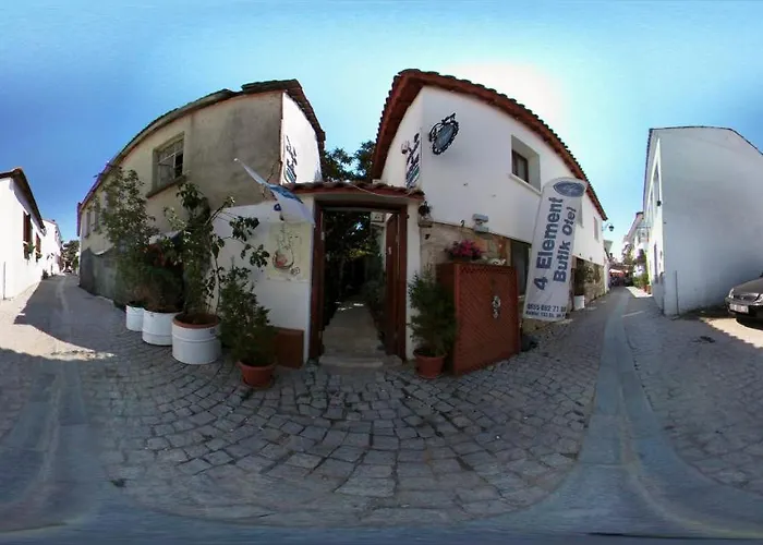 מלון 4 Element *